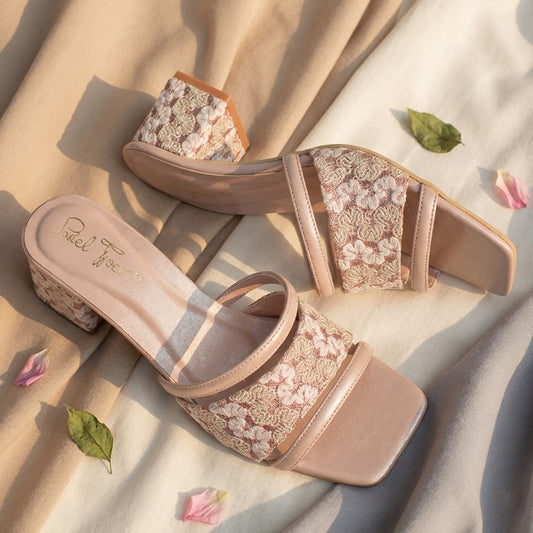 Nooriya Block Heels - Nude pink